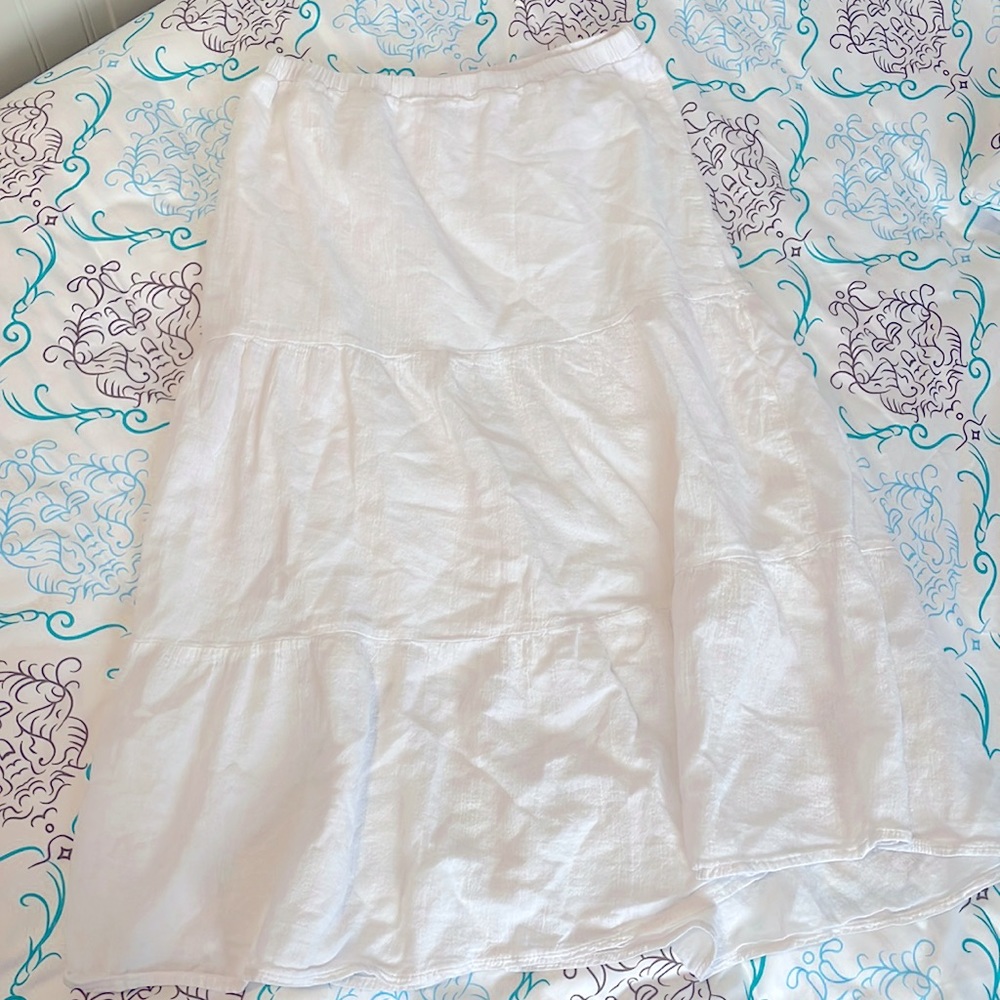 White Skirt that is very ruffled! Cute for summer brunches and for the beach!